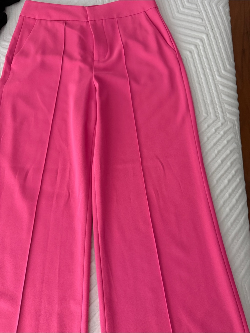 Alice + Olivia Vibrant Pink Tailored Wide-Leg Trousers